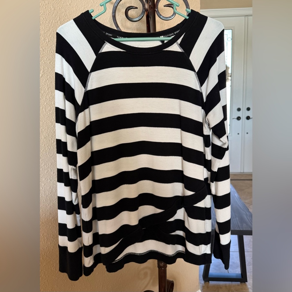 Tommy Hilfiger Black and White sweatshirt Top L